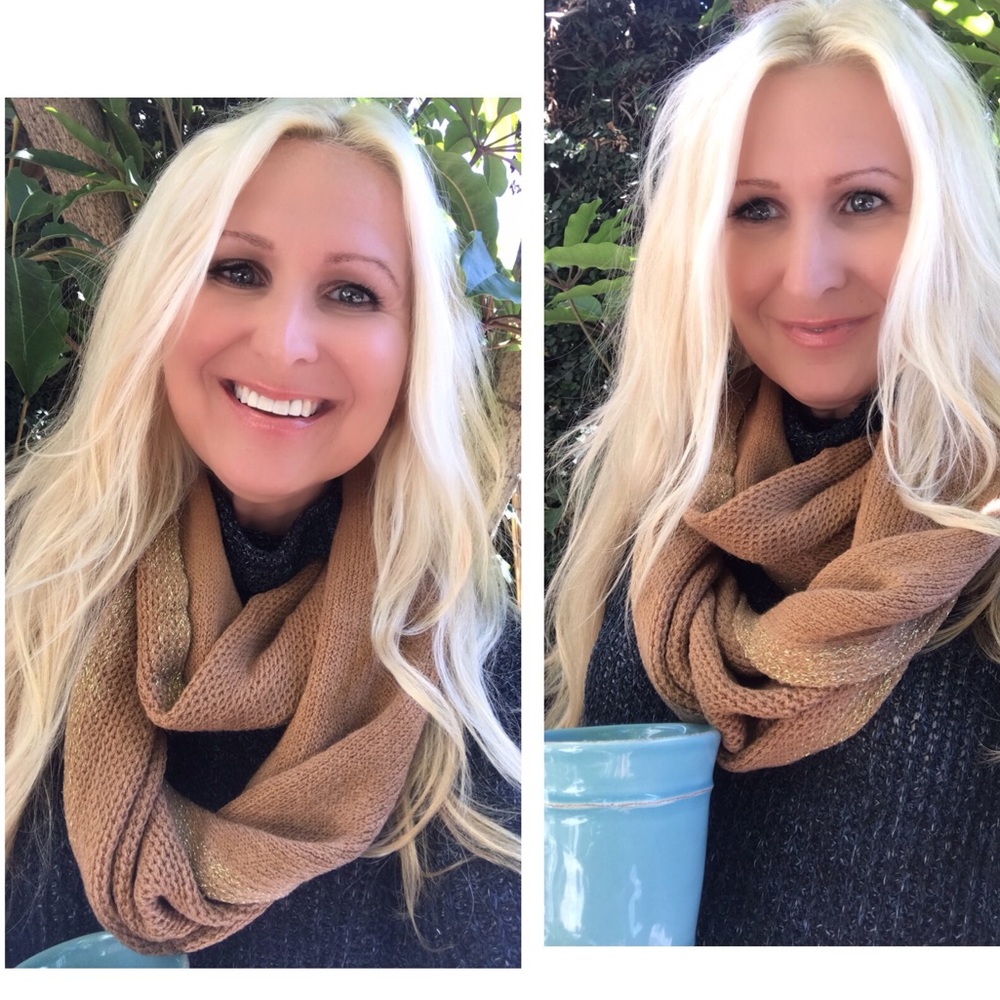 ☕️Golden Infinity Scarf 🤩Sale - Picture 1 of 4